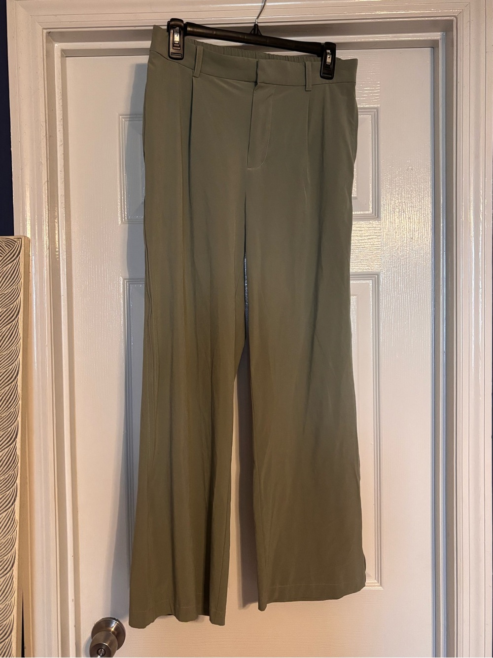 ⭐️Vuori⭐️ Green Trousers